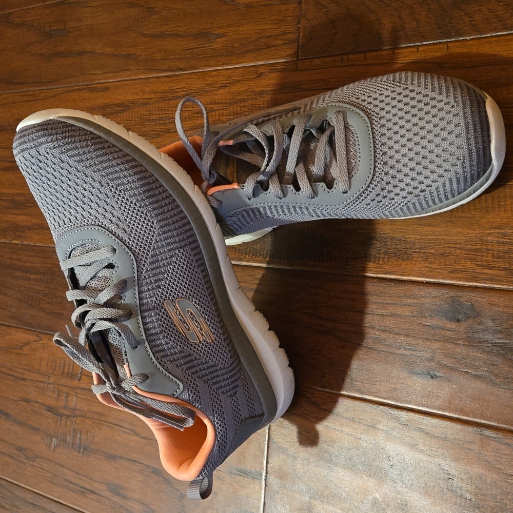 Skechers. Memory Foam. Size 10. Gray